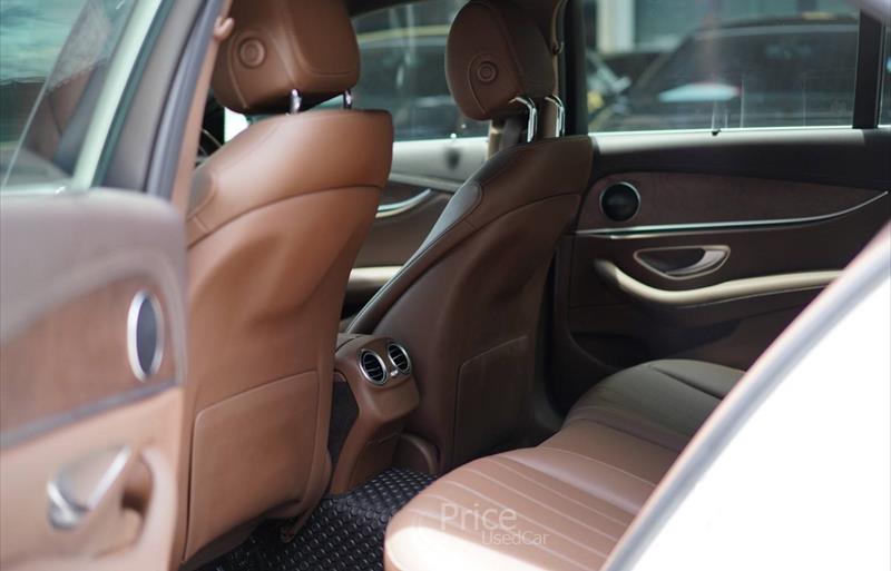ขายรถเก๋งมือสอง-mercedes-benz-เมอร์เซเดสเบนซ์-e220-รถปี2016-รหัส85205-6e5f0b30.jpg ขายรถเก๋งมือสอง-mercedes-benz-เมอร์เซเดสเบนซ์-e220-รถปี2016-รหัส85205-6e5f0b30.jpg