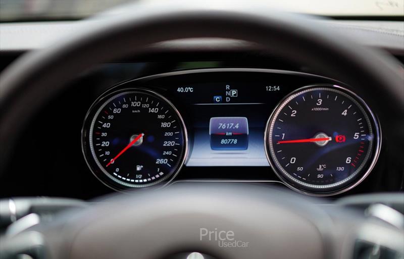 ขายรถเก๋งมือสอง-mercedes-benz-เมอร์เซเดสเบนซ์-e220-รถปี2016-รหัส85205-a3035e1c.jpg ขายรถเก๋งมือสอง-mercedes-benz-เมอร์เซเดสเบนซ์-e220-รถปี2016-รหัส85205-a3035e1c.jpg