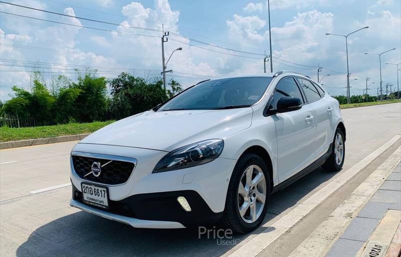 ขายรถเก๋งมือสอง-volvo-วอลโว่-v40-รถปี2013-รหัส85212-24878b56.jpg ขายรถเก๋งมือสอง-volvo-วอลโว่-v40-รถปี2013-รหัส85212-24878b56.jpg
