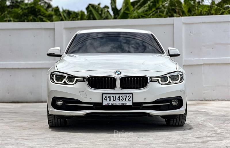 ขายรถเก๋งมือสอง-bmw-บีเอ็มดับบลิว-330e-รถปี2018-รหัส85213-2638109c.jpg ขายรถเก๋งมือสอง-bmw-บีเอ็มดับบลิว-330e-รถปี2018-รหัส85213-2638109c.jpg