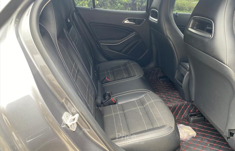 ขายรถเก๋งมือสอง-mercedes-benz-เมอร์เซเดสเบนซ์-gla200-รถปี2015-รหัส85216-6111171f.jpg ขายรถเก๋งมือสอง-mercedes-benz-เมอร์เซเดสเบนซ์-gla200-รถปี2015-รหัส85216-6111171f.jpg