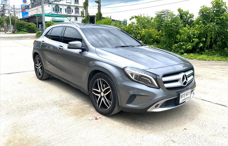 รถเก๋งมือสอง MERCEDES BENZ GLA200 รถปี 2015