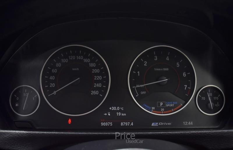 ขายรถเก๋งมือสอง-bmw-บีเอ็มดับบลิว-330e-รถปี2017-รหัส85224-968e65ff.jpg ขายรถเก๋งมือสอง-bmw-บีเอ็มดับบลิว-330e-รถปี2017-รหัส85224-968e65ff.jpg