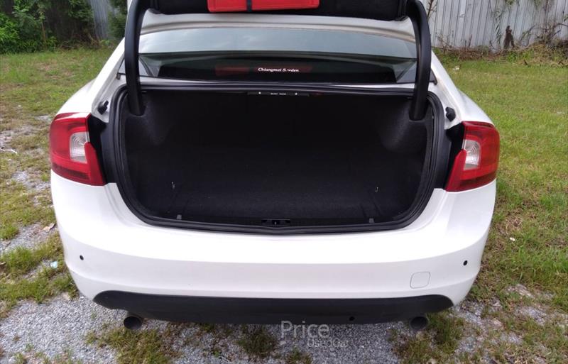 ขายรถเก๋งมือสอง-volvo-วอลโว่-s60-รถปี2015-รหัส85299-ba014761.jpg ขายรถเก๋งมือสอง-volvo-วอลโว่-s60-รถปี2015-รหัส85299-ba014761.jpg