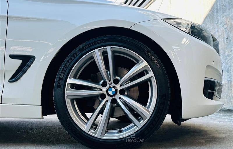 ขายรถเก๋งมือสอง-bmw-บีเอ็มดับบลิว-320d-สามสองศูนย์ดี-รถปี2019-รหัส85360-83212edf.jpg ขายรถเก๋งมือสอง-bmw-บีเอ็มดับบลิว-320d-สามสองศูนย์ดี-รถปี2019-รหัส85360-83212edf.jpg