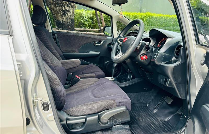 ขายรถเก๋งมือสอง-honda-ฮอนด้า-jazz-แจ๊ส-รถปี2013-รหัส85384-351656db.jpg ขายรถเก๋งมือสอง-honda-ฮอนด้า-jazz-แจ๊ส-รถปี2013-รหัส85384-351656db.jpg