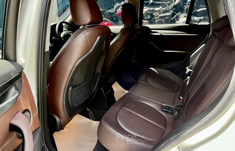 ขายรถ-suv-มือสอง-bmw-บีเอ็มดับบลิว-x1-เอ็กซ์1-รถปี2022-รหัส85497-d83a1107.jpg ขายรถ-suv-มือสอง-bmw-บีเอ็มดับบลิว-x1-เอ็กซ์1-รถปี2022-รหัส85497-d83a1107.jpg