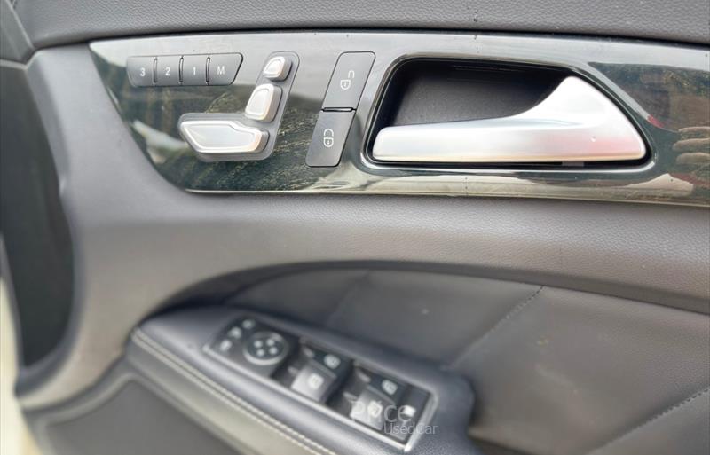 ขายรถเก๋งมือสอง-mercedes-benz-เมอร์เซเดสเบนซ์-c250-ซีสองห้าศูนย์-รถปี2015-รหัส85556-096e896e.jpg ขายรถเก๋งมือสอง-mercedes-benz-เมอร์เซเดสเบนซ์-c250-ซีสองห้าศูนย์-รถปี2015-รหัส85556-096e896e.jpg
