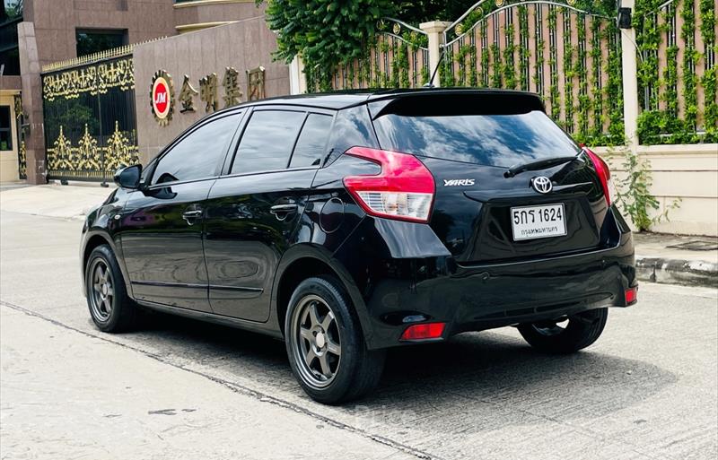 ขายรถเก๋งมือสอง-toyota-โตโยต้า-yaris-ยาริส-รถปี2016-รหัส85581-f43f5220.jpg ขายรถเก๋งมือสอง-toyota-โตโยต้า-yaris-ยาริส-รถปี2016-รหัส85581-f43f5220.jpg
