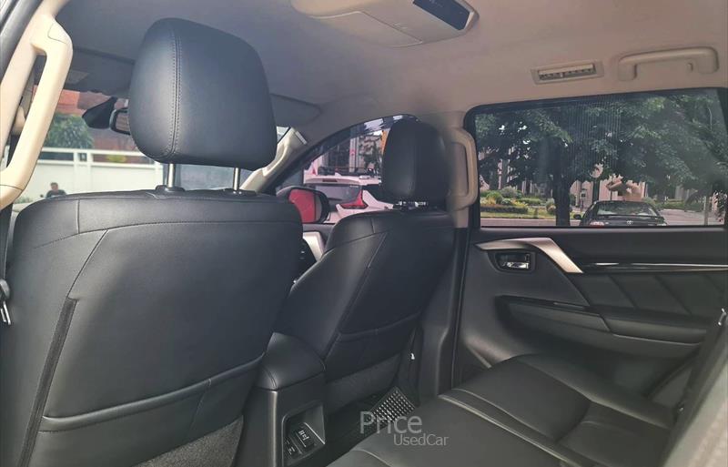 ขายรถ-suv-มือสอง-mitsubishi-มิตซูบิชิ-pajero-ปาเจโร่-รถปี2018-รหัส85605-860b7135.jpg ขายรถ-suv-มือสอง-mitsubishi-มิตซูบิชิ-pajero-ปาเจโร่-รถปี2018-รหัส85605-860b7135.jpg