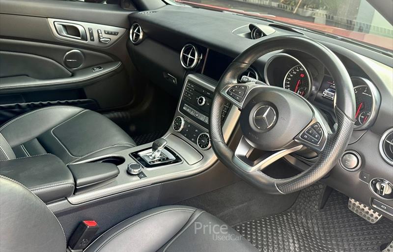 ขายรถเก๋งมือสอง-mercedes-benz-เมอร์เซเดสเบนซ์-slc-43-รถปี2017-รหัส85637-013d6cc9.jpg ขายรถเก๋งมือสอง-mercedes-benz-เมอร์เซเดสเบนซ์-slc-43-รถปี2017-รหัส85637-013d6cc9.jpg