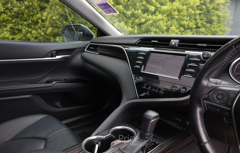ขายรถเก๋งมือสอง-toyota-โตโยต้า-camry-คัมรี่-รถปี2019-รหัส85666-5e992f90.jpg ขายรถเก๋งมือสอง-toyota-โตโยต้า-camry-คัมรี่-รถปี2019-รหัส85666-5e992f90.jpg
