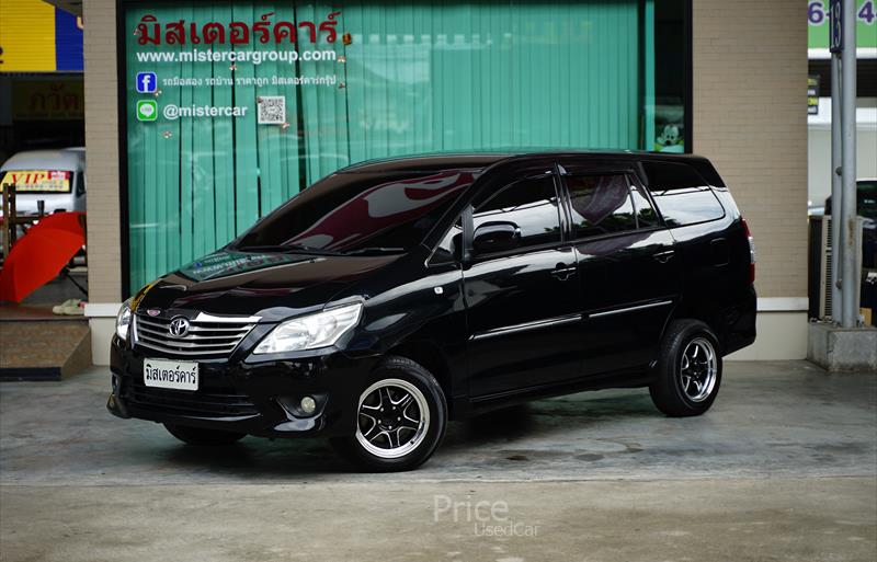รถตู้มือสอง TOYOTA INNOVA รถปี 2015