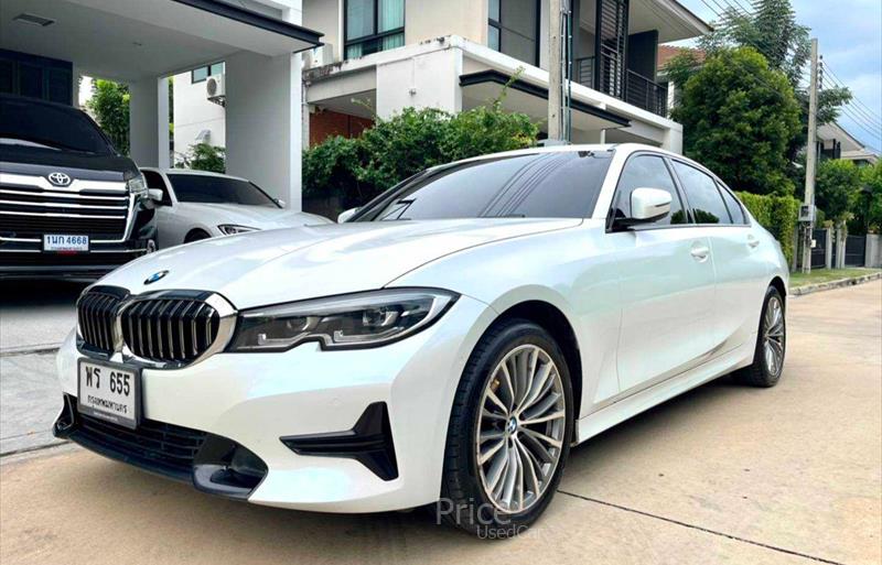 รถเก๋งมือสอง BMW 320i รถปี 2022