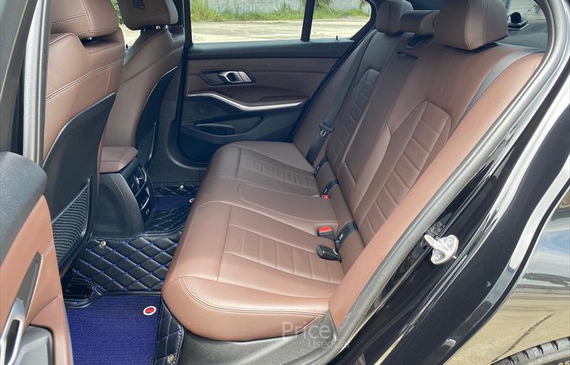 ขายรถเก๋งมือสอง-bmw-บีเอ็มดับบลิว-320d-สามสองศูนย์ดี-รถปี2022-รหัส85856-b6faf419.jpg ขายรถเก๋งมือสอง-bmw-บีเอ็มดับบลิว-320d-สามสองศูนย์ดี-รถปี2022-รหัส85856-b6faf419.jpg