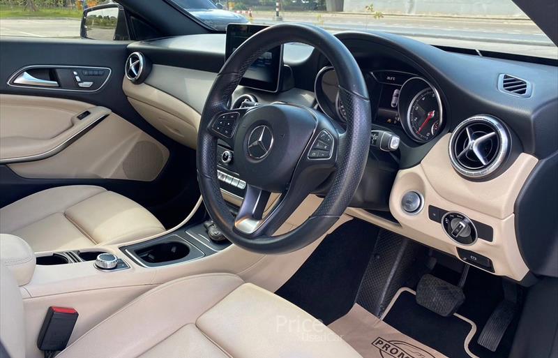 ขายรถเก๋งมือสอง-mercedes-benz-เมอร์เซเดสเบนซ์-cla200-รถปี2017-รหัส85899-44d67b0b.jpg ขายรถเก๋งมือสอง-mercedes-benz-เมอร์เซเดสเบนซ์-cla200-รถปี2017-รหัส85899-44d67b0b.jpg