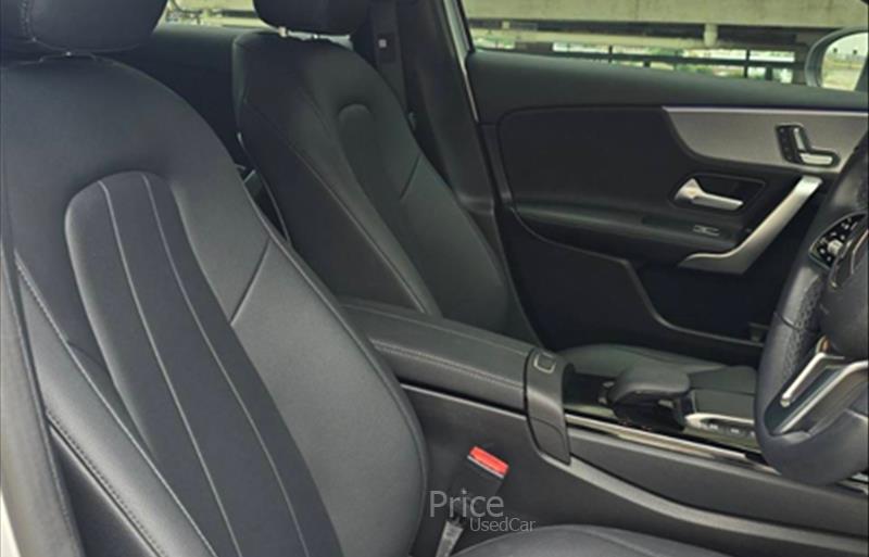 ขายรถเก๋งมือสอง-mercedes-benz-เมอร์เซเดสเบนซ์-a200-รถปี2022-รหัส85907-54406c73.jpg ขายรถเก๋งมือสอง-mercedes-benz-เมอร์เซเดสเบนซ์-a200-รถปี2022-รหัส85907-54406c73.jpg