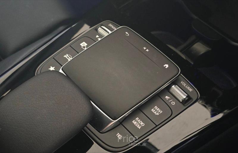ขายรถเก๋งมือสอง-mercedes-benz-เมอร์เซเดสเบนซ์-a200-รถปี2022-รหัส85907-738bc73e.jpg ขายรถเก๋งมือสอง-mercedes-benz-เมอร์เซเดสเบนซ์-a200-รถปี2022-รหัส85907-738bc73e.jpg