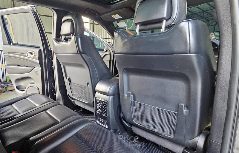 ขายรถ-suv-มือสอง-jeep-จี๊ป-grand-cherokee-รถปี2016-รหัส85959-b704dc77.jpg ขายรถ-suv-มือสอง-jeep-จี๊ป-grand-cherokee-รถปี2016-รหัส85959-b704dc77.jpg
