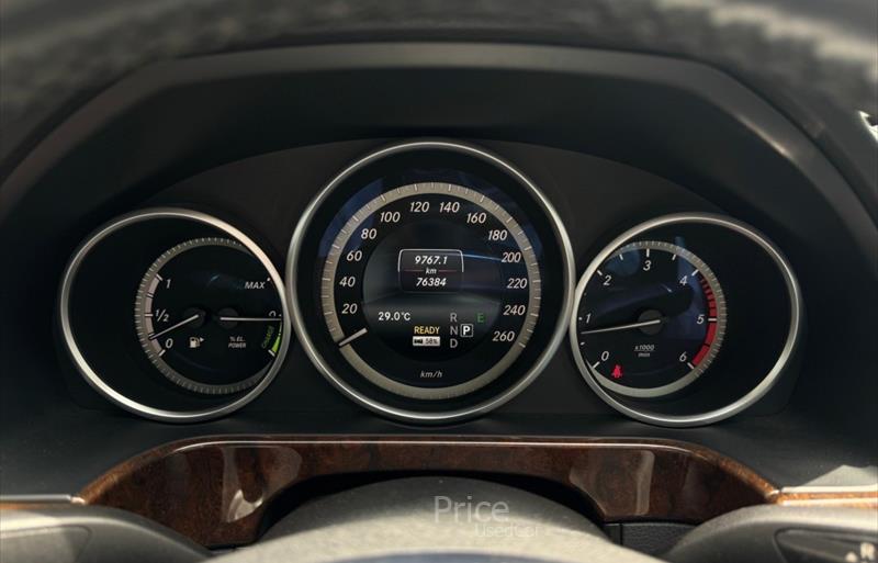 ขายรถเก๋งมือสอง-mercedes-benz-เมอร์เซเดสเบนซ์-e300-อีสามศูนย์ศูนย์-รถปี2014-รหัส85974-15c0adec.jpg ขายรถเก๋งมือสอง-mercedes-benz-เมอร์เซเดสเบนซ์-e300-อีสามศูนย์ศูนย์-รถปี2014-รหัส85974-15c0adec.jpg