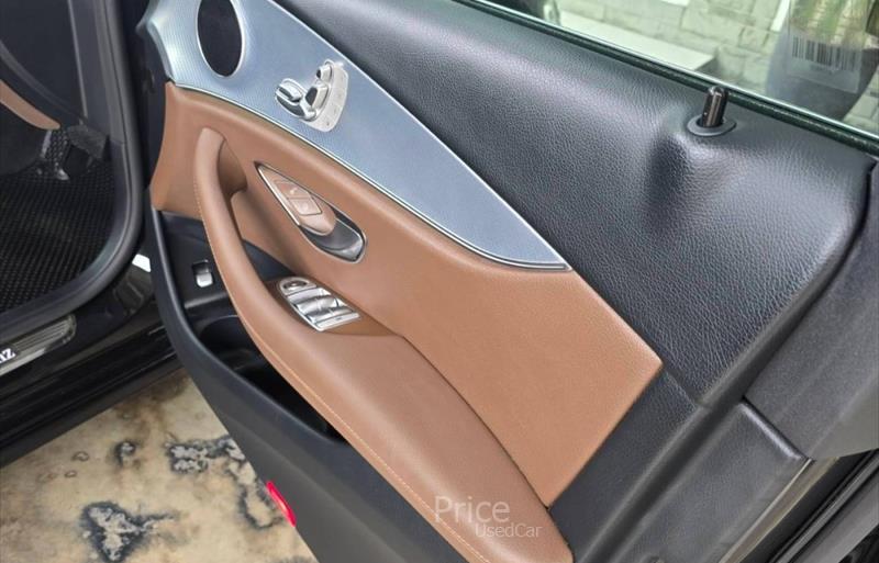 ขายรถเก๋งมือสอง-mercedes-benz-เมอร์เซเดสเบนซ์-e300-อีสามศูนย์ศูนย์-รถปี2021-รหัส86008-a818a216.jpg ขายรถเก๋งมือสอง-mercedes-benz-เมอร์เซเดสเบนซ์-e300-อีสามศูนย์ศูนย์-รถปี2021-รหัส86008-a818a216.jpg