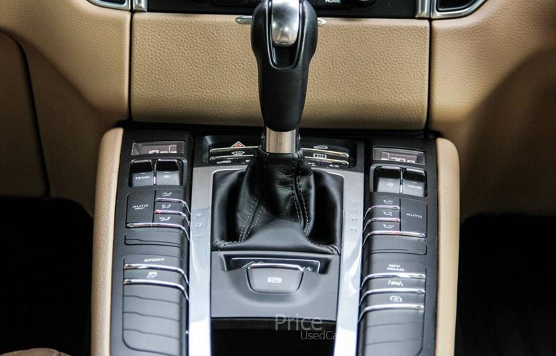 ขายรถเก๋งมือสอง-porsche-ปอร์เช่-macan-รถปี2017-รหัส86048-a34e8072.jpg ขายรถเก๋งมือสอง-porsche-ปอร์เช่-macan-รถปี2017-รหัส86048-a34e8072.jpg