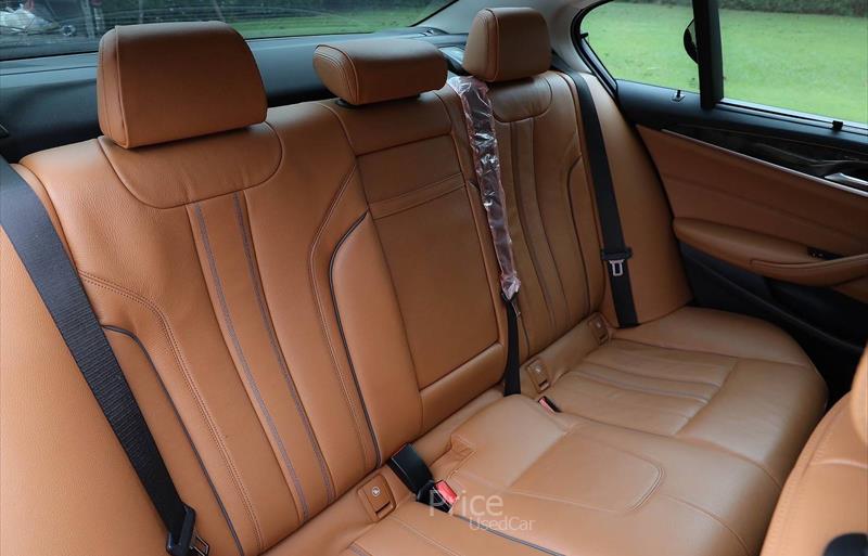 ขายรถเก๋งมือสอง-bmw-บีเอ็มดับบลิว-520d-ห้าสองศูนย์ดี-รถปี2017-รหัส86078-3d31890d.jpg ขายรถเก๋งมือสอง-bmw-บีเอ็มดับบลิว-520d-ห้าสองศูนย์ดี-รถปี2017-รหัส86078-3d31890d.jpg