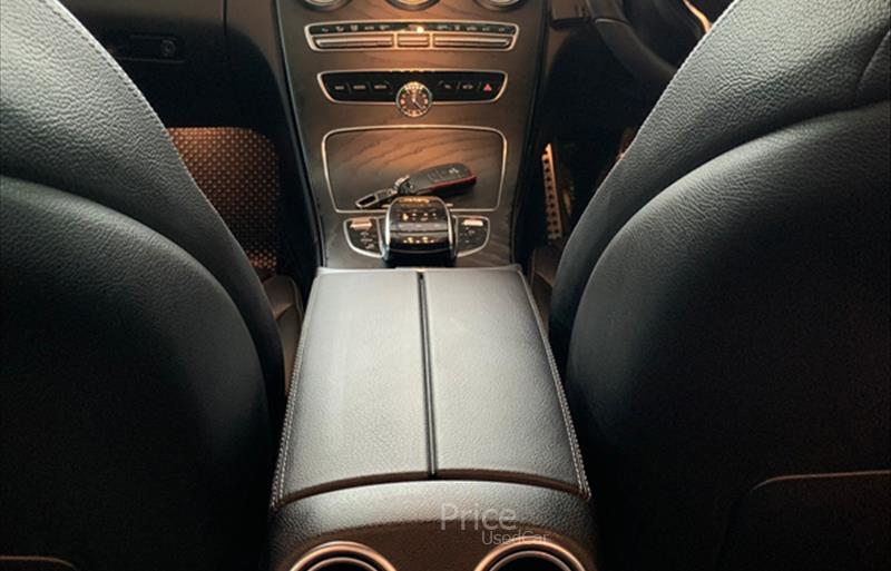 ขายรถเก๋งมือสอง-mercedes-benz-เมอร์เซเดสเบนซ์-รถปี2019-รหัส86120-cf08223a.jpg ขายรถเก๋งมือสอง-mercedes-benz-เมอร์เซเดสเบนซ์-รถปี2019-รหัส86120-cf08223a.jpg