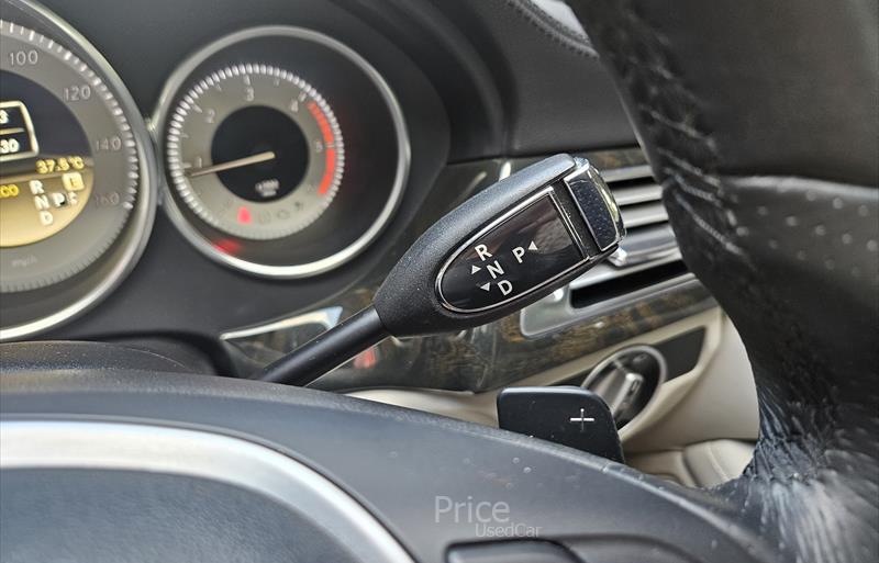 ขายรถเก๋งมือสอง-mercedes-benz-เมอร์เซเดสเบนซ์-รถปี2012-รหัส86174-165c8172.jpg ขายรถเก๋งมือสอง-mercedes-benz-เมอร์เซเดสเบนซ์-รถปี2012-รหัส86174-165c8172.jpg