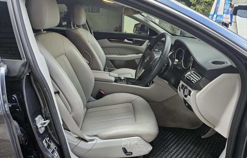 ขายรถเก๋งมือสอง-mercedes-benz-เมอร์เซเดสเบนซ์-รถปี2012-รหัส86174-7228d256.jpg ขายรถเก๋งมือสอง-mercedes-benz-เมอร์เซเดสเบนซ์-รถปี2012-รหัส86174-7228d256.jpg