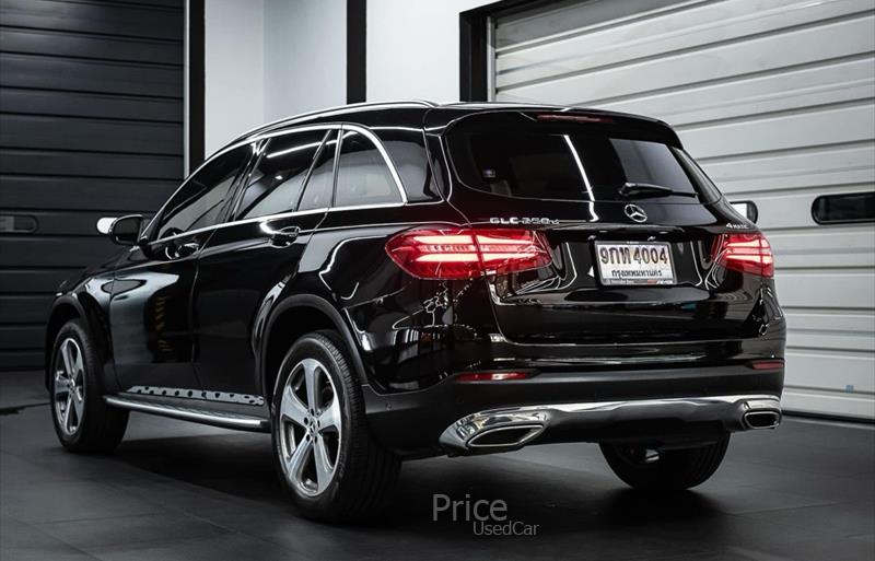 ขายรถเก๋งมือสอง-mercedes-benz-เมอร์เซเดสเบนซ์-รถปี2017-รหัส86189-38348133.jpg ขายรถเก๋งมือสอง-mercedes-benz-เมอร์เซเดสเบนซ์-รถปี2017-รหัส86189-38348133.jpg
