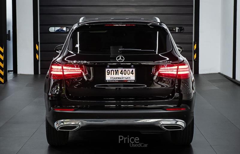 ขายรถเก๋งมือสอง-mercedes-benz-เมอร์เซเดสเบนซ์-รถปี2017-รหัส86189-6eaab482.jpg ขายรถเก๋งมือสอง-mercedes-benz-เมอร์เซเดสเบนซ์-รถปี2017-รหัส86189-6eaab482.jpg