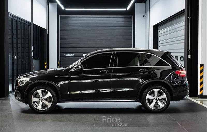 ขายรถเก๋งมือสอง-mercedes-benz-เมอร์เซเดสเบนซ์-รถปี2017-รหัส86189-d17d4bc2.jpg ขายรถเก๋งมือสอง-mercedes-benz-เมอร์เซเดสเบนซ์-รถปี2017-รหัส86189-d17d4bc2.jpg