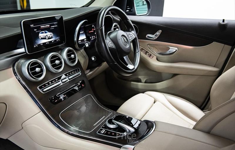 ขายรถเก๋งมือสอง-mercedes-benz-เมอร์เซเดสเบนซ์-รถปี2017-รหัส86189-df4b4f36.jpg ขายรถเก๋งมือสอง-mercedes-benz-เมอร์เซเดสเบนซ์-รถปี2017-รหัส86189-df4b4f36.jpg