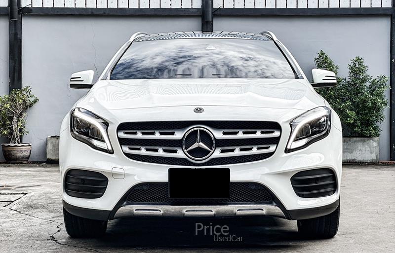 รถเก๋งมือสอง MERCEDES BENZ GLA250 รถปี 2018
