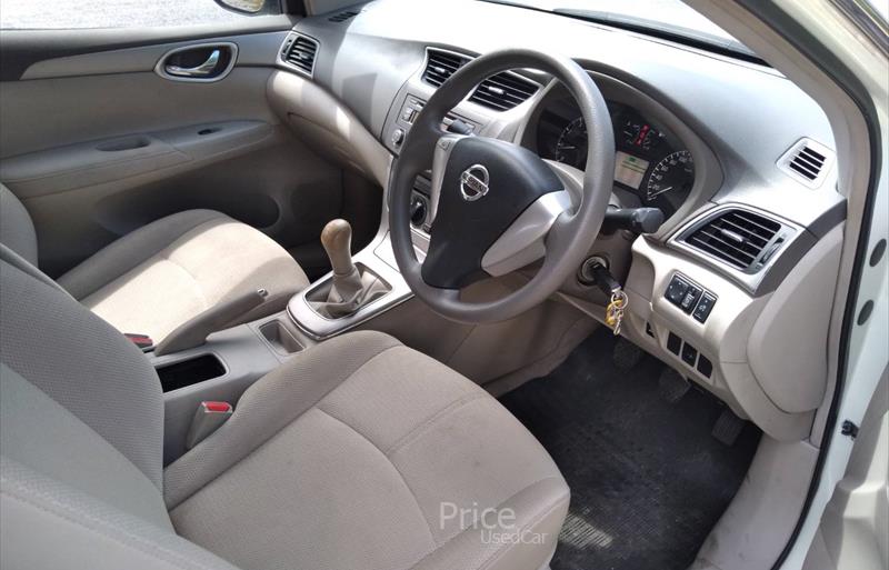 ขายรถเก๋งมือสอง-nissan-นิสสัน-รถปี2012-รหัส86246-2445843b.jpg ขายรถเก๋งมือสอง-nissan-นิสสัน-รถปี2012-รหัส86246-2445843b.jpg