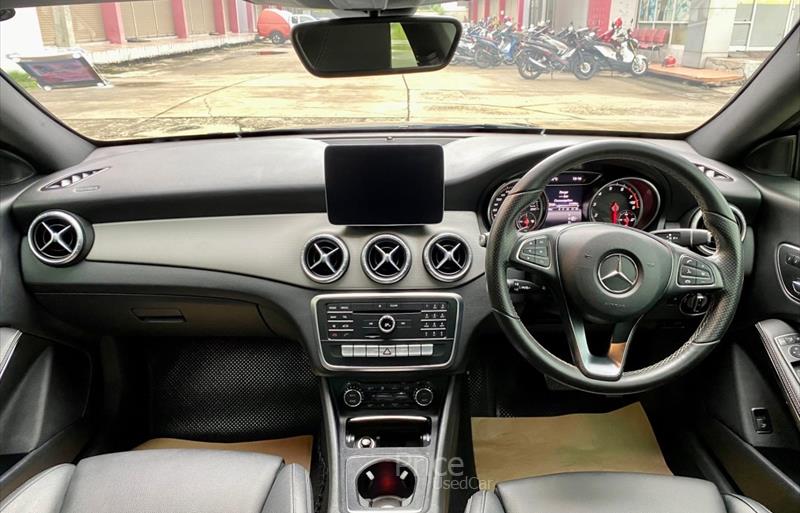ขายรถเก๋งมือสอง-mercedes-benz-เมอร์เซเดสเบนซ์-รถปี2017-รหัส86269-08d94597.jpg ขายรถเก๋งมือสอง-mercedes-benz-เมอร์เซเดสเบนซ์-รถปี2017-รหัส86269-08d94597.jpg