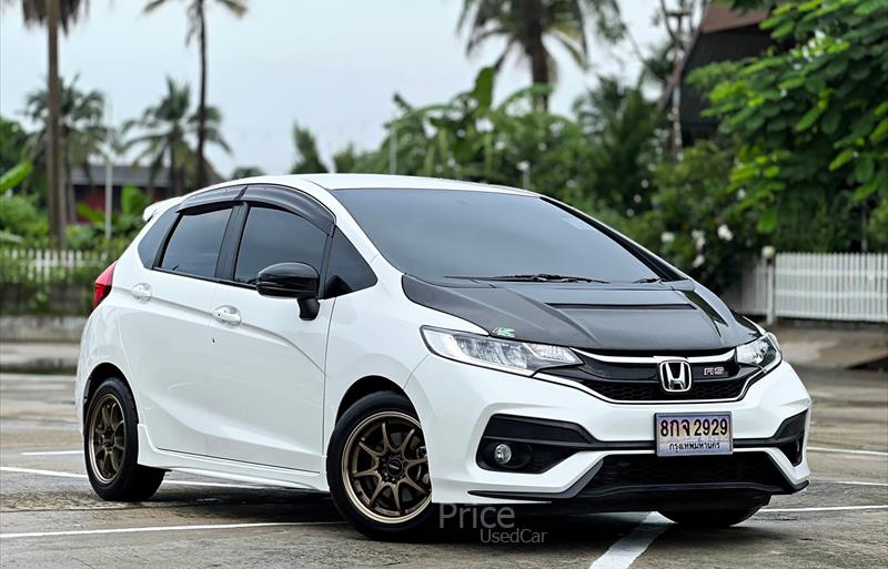 รถเก๋งมือสอง HONDA JAZZ รถปี 2020