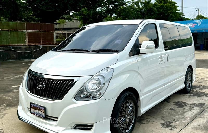 รถตู้มือสอง HYUNDAI H-1 รถปี 2018