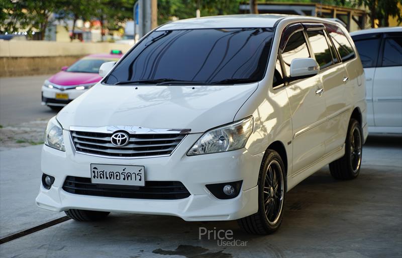 รถตู้มือสอง TOYOTA INNOVA รถปี 2013