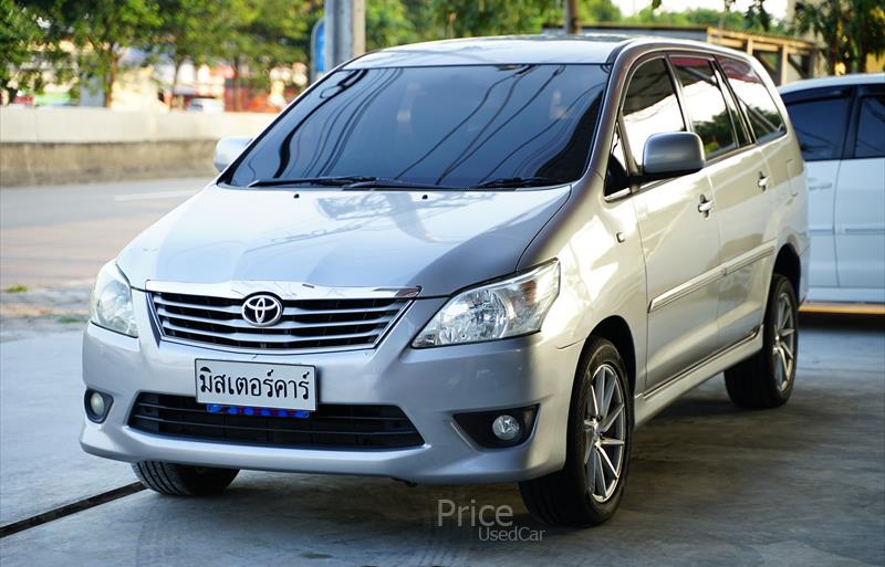 รถตู้มือสอง TOYOTA INNOVA รถปี 2015