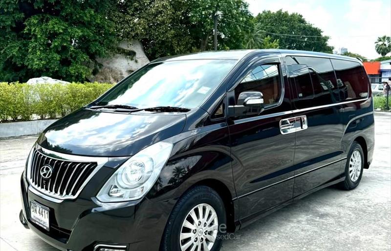 รถตู้มือสอง HYUNDAI H-1 รถปี 2018