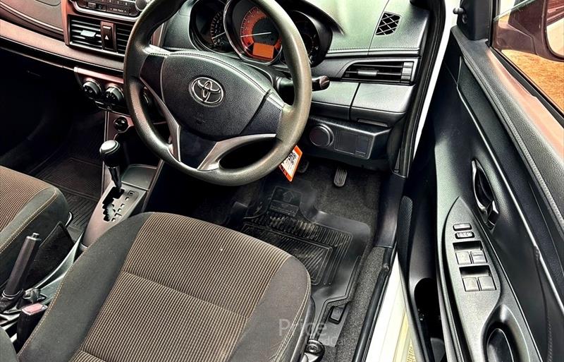 ขายรถเก๋งมือสอง-toyota-โตโยต้า-รถปี2015-รหัส86523-97944ecc.jpg ขายรถเก๋งมือสอง-toyota-โตโยต้า-รถปี2015-รหัส86523-97944ecc.jpg