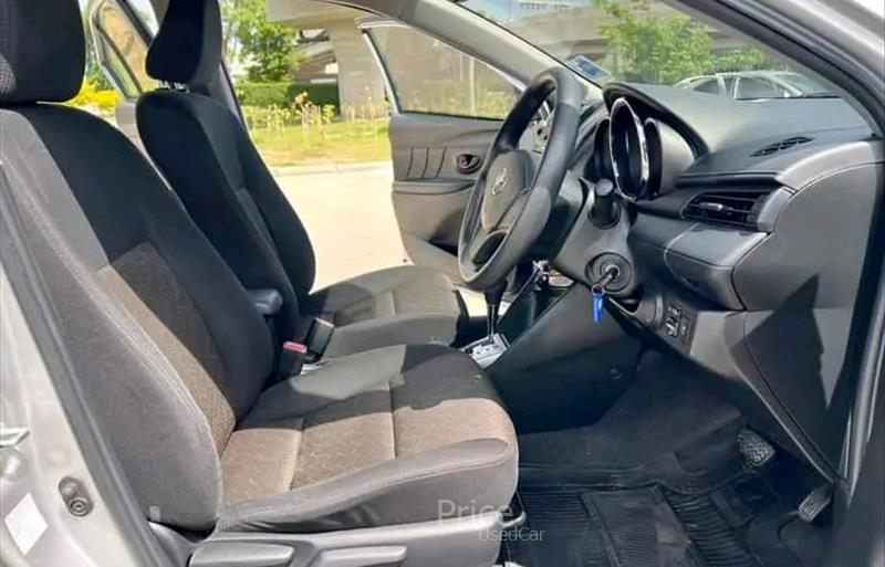 ขายรถเก๋งมือสอง-toyota-โตโยต้า-รถปี2019-รหัส86567-720ce73e.jpg ขายรถเก๋งมือสอง-toyota-โตโยต้า-รถปี2019-รหัส86567-720ce73e.jpg