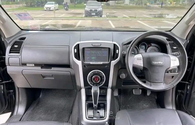 ขายรถ-suv-มือสอง-isuzu-อีซูซุ-รถปี2019-รหัส86604-a8f3e399.jpg ขายรถ-suv-มือสอง-isuzu-อีซูซุ-รถปี2019-รหัส86604-a8f3e399.jpg