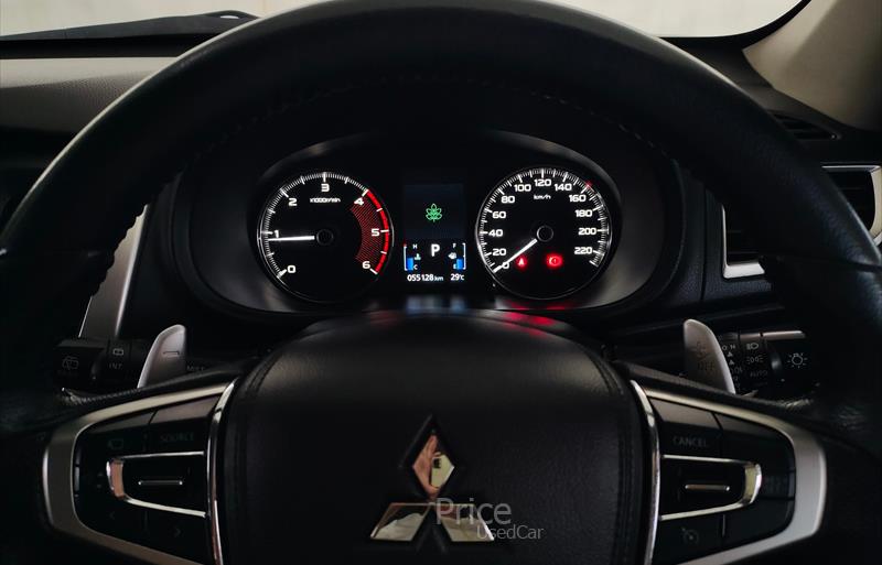 ขายรถ-suv-มือสอง-mitsubishi-มิตซูบิชิ-รถปี2017-รหัส86743-5258615b.jpg ขายรถ-suv-มือสอง-mitsubishi-มิตซูบิชิ-รถปี2017-รหัส86743-5258615b.jpg