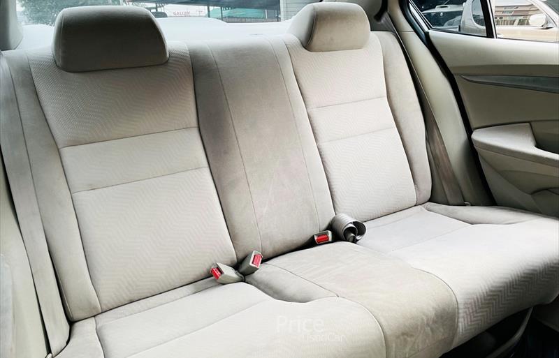 ขายรถเก๋งมือสอง-honda-ฮอนด้า-รถปี2013-รหัส86748-d2130652.jpg ขายรถเก๋งมือสอง-honda-ฮอนด้า-รถปี2013-รหัส86748-d2130652.jpg