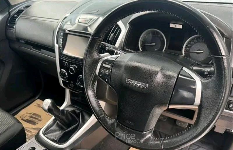 ขายรถกระบะมือสอง-isuzu-อีซูซุ-รถปี2019-รหัส86813-0a8880aa.jpg ขายรถกระบะมือสอง-isuzu-อีซูซุ-รถปี2019-รหัส86813-0a8880aa.jpg