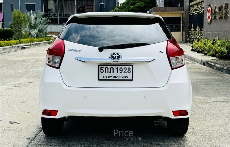 ขายรถเก๋งมือสอง-toyota-โตโยต้า-รถปี2015-รหัส86850-448fe27a.jpg ขายรถเก๋งมือสอง-toyota-โตโยต้า-รถปี2015-รหัส86850-448fe27a.jpg