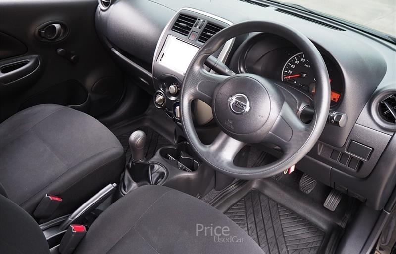 ขายรถเก๋งมือสอง-nissan-นิสสัน-รถปี2017-รหัส86877-639f0e41.jpg ขายรถเก๋งมือสอง-nissan-นิสสัน-รถปี2017-รหัส86877-639f0e41.jpg